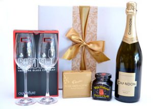 Pre order your hamper gift for drinks on arrival